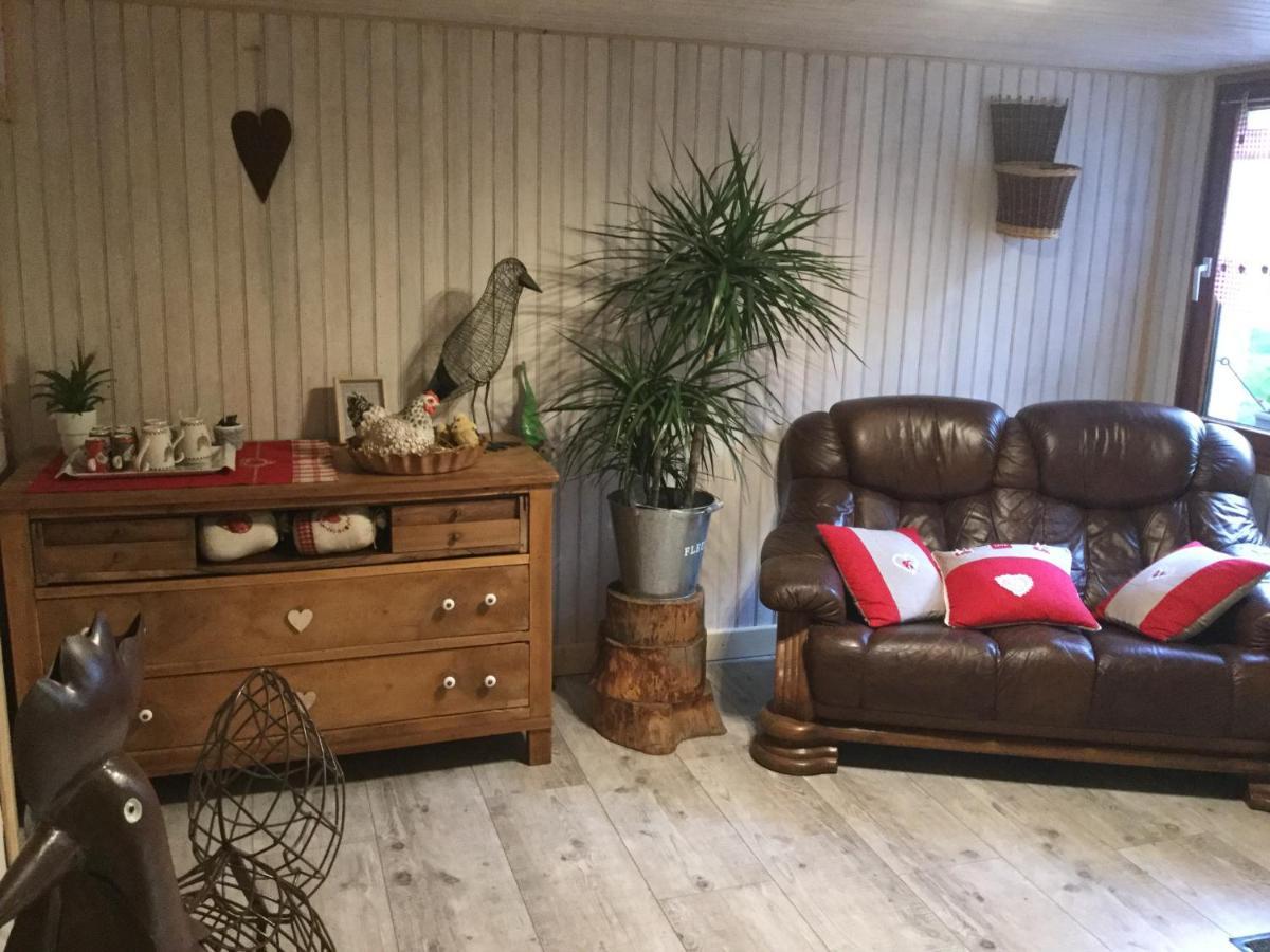 La Ferme De La-Haut B&B Le Haut-du-Them Eksteriør bilde